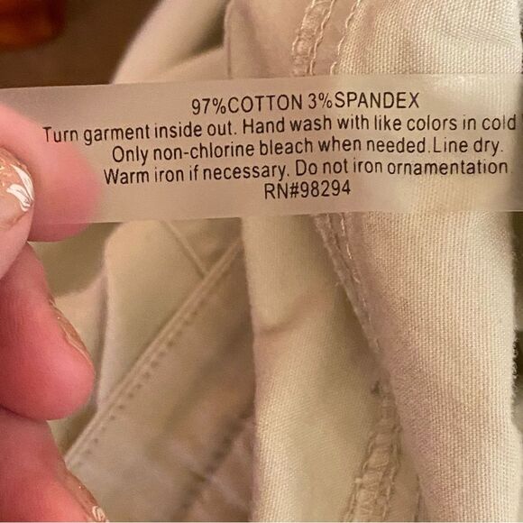 Onque Casuals Tan Capri Cargo Pants Drawstring Waist Rivet Detail Women Size 8 - Picture 7 of 7